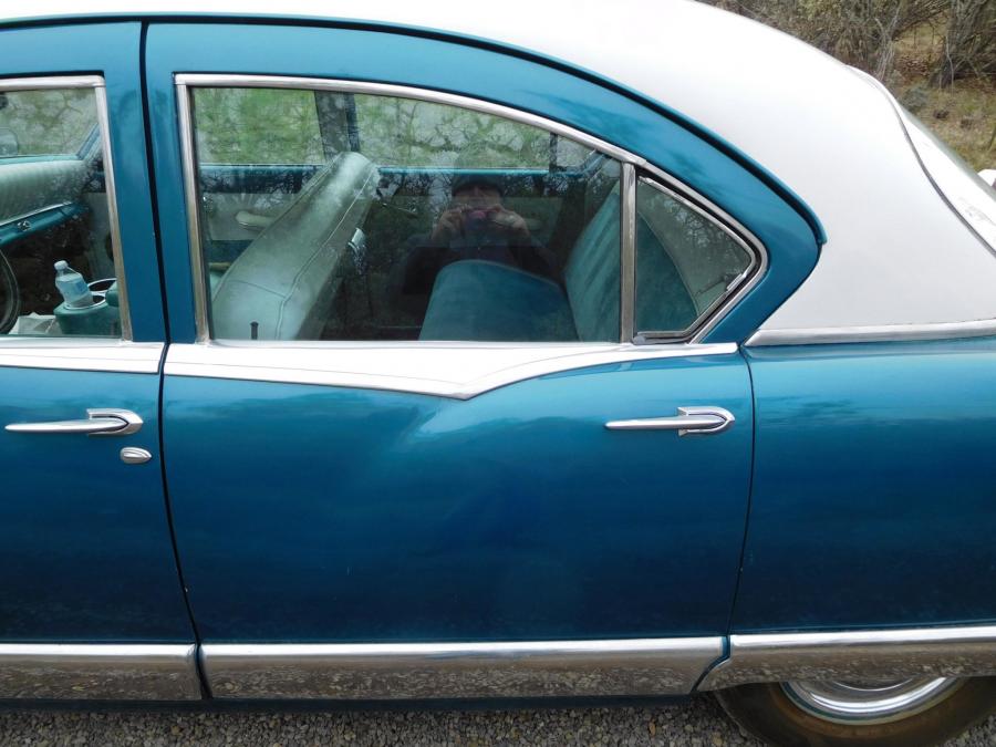 Детали экстерьера Kaiser Special 4-Door Sedan 1954 года  (фото 12 из 47)